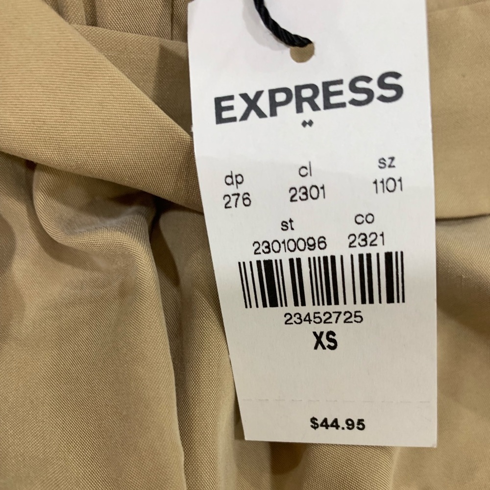 NWT Express Short